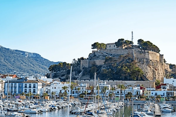 Una imagen de Denia animada
